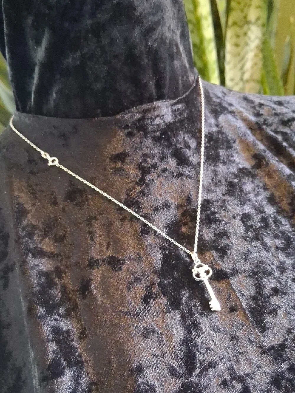Sterling Silver 925 Crown Key Pendant W Genuine Diamond Center Necklace 22 In - Picture 3 of 14